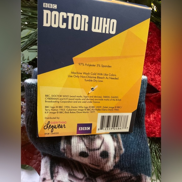 NWT DOCTOR WHO SUBLIMATED SOCKS CYBERMAN DESIGN - Picture 4 of 8